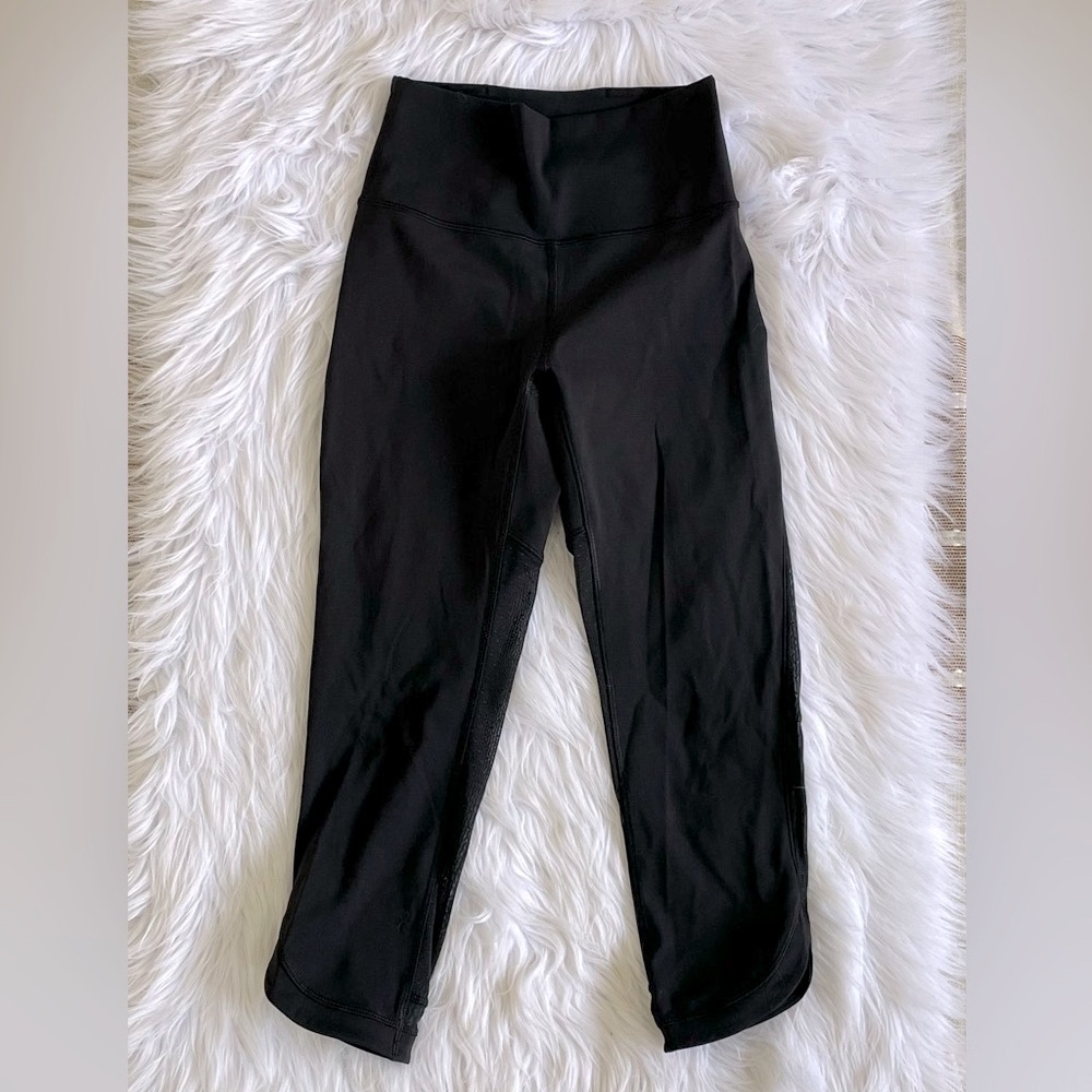 Lululemon capri leggings black